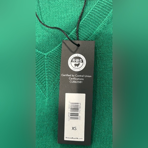 BANANA REPUBLIC Merino Wool Sweater, Size XS - Picture 3 of 6